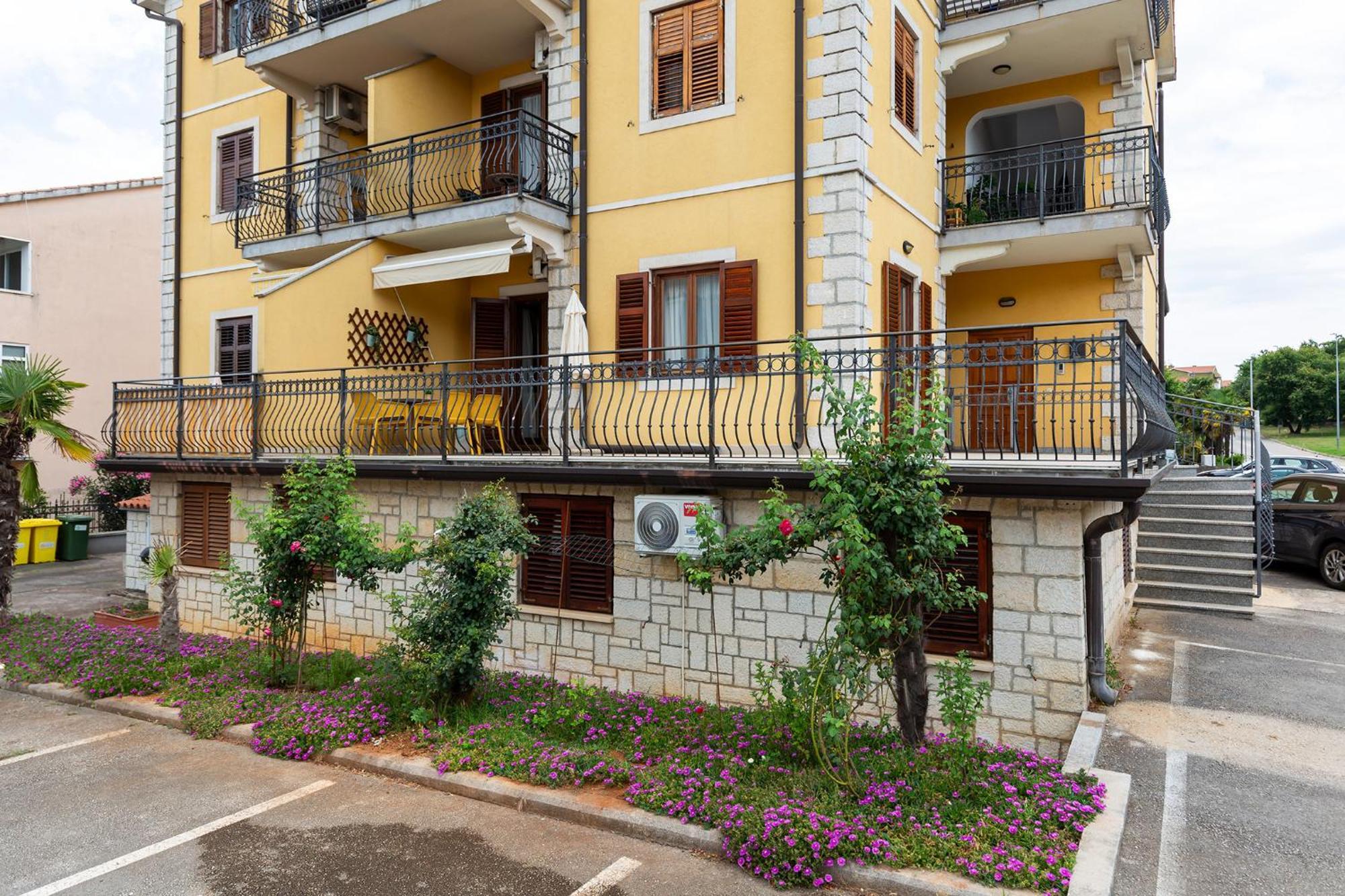 Apartment Mare Poreč Exterior foto